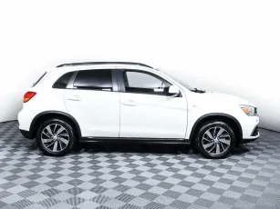 Mitsubishi  4