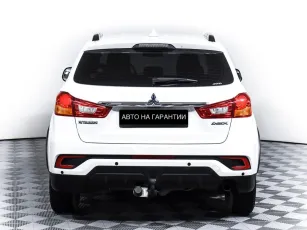 Mitsubishi  6