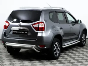 Nissan  5