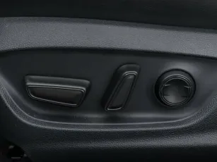 Toyota  18