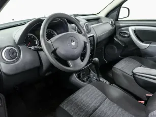 Renault  9
