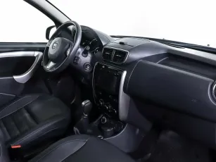 Nissan  10