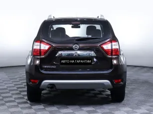 Nissan  6