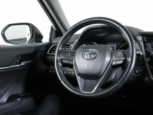 Toyota  12
