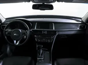 Kia  10