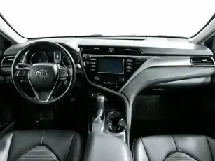Toyota  7