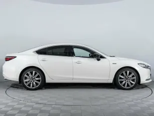 Mazda  4