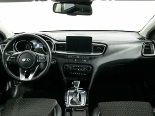 Kia  6