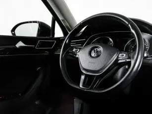 Volkswagen  13