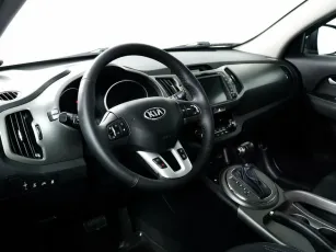 Kia  11