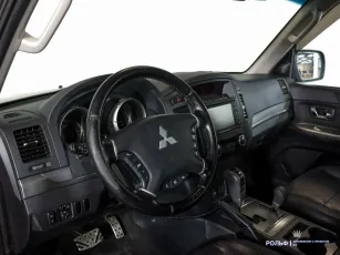 Mitsubishi  8