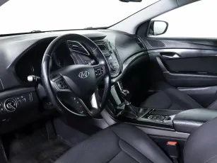 Hyundai  11