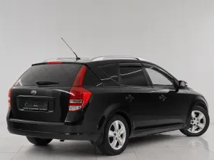 Kia  6