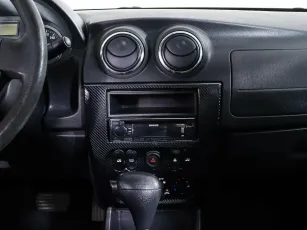 Nissan  10