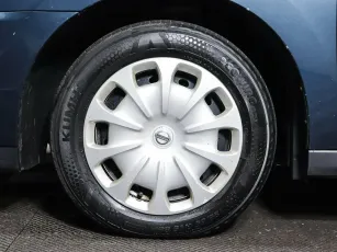 Nissan  8