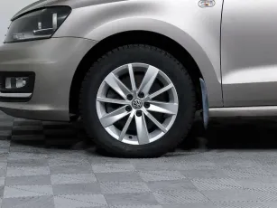 Volkswagen  5
