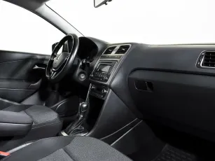 Volkswagen  6