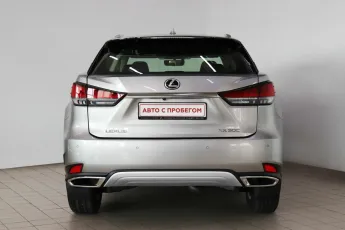 Lexus  5