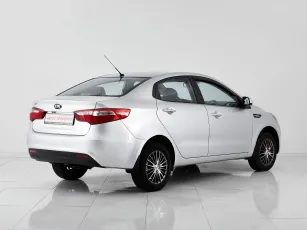 Kia  5
