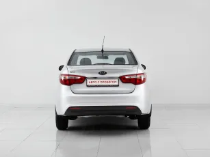 Kia  6