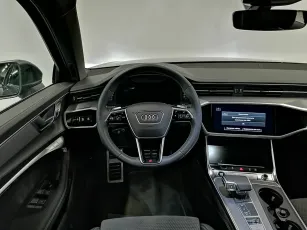 Audi  10