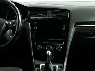 Volkswagen  10