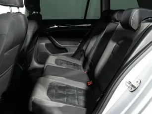 Volkswagen  15