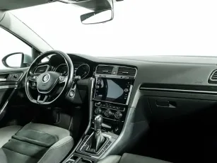 Volkswagen  5