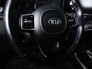 Kia  9