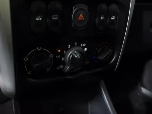 Nissan  11