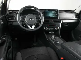 Kia  6