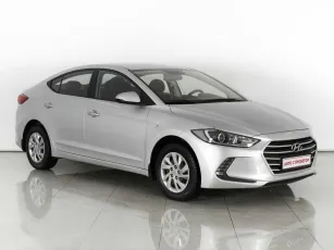 Hyundai Elantra,  VI (AD)
