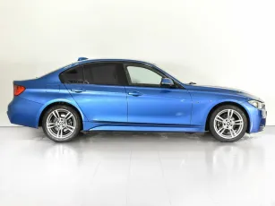 BMW  4