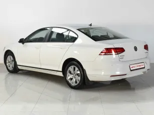 Volkswagen  3