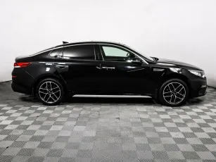 Kia  4
