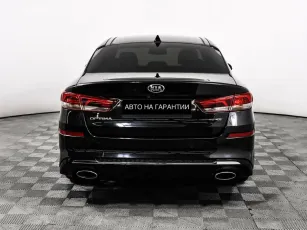Kia  6