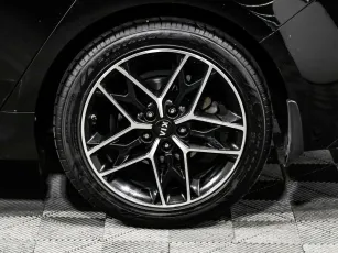 Kia  7