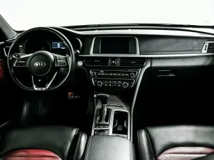Kia  9