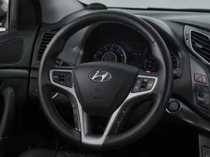 Hyundai  16