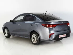 Kia  3