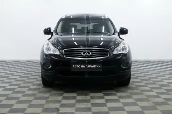 Infiniti  2