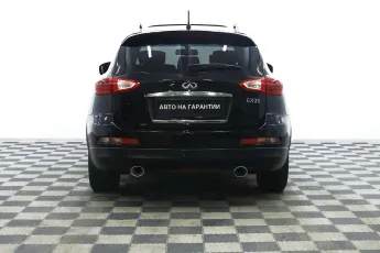Infiniti  4