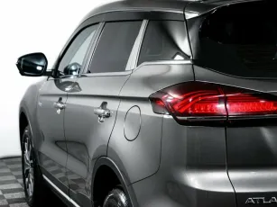Geely  9