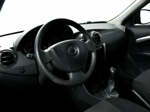 Nissan  9