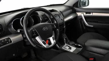 Kia  11