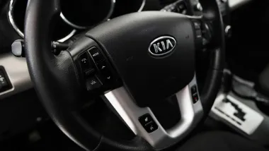 Kia  14