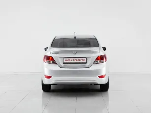 Hyundai  6