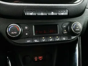 Kia  17