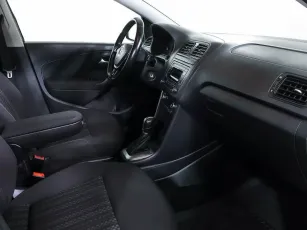 Volkswagen  8