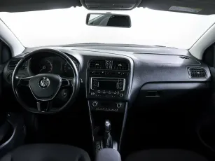 Volkswagen  9